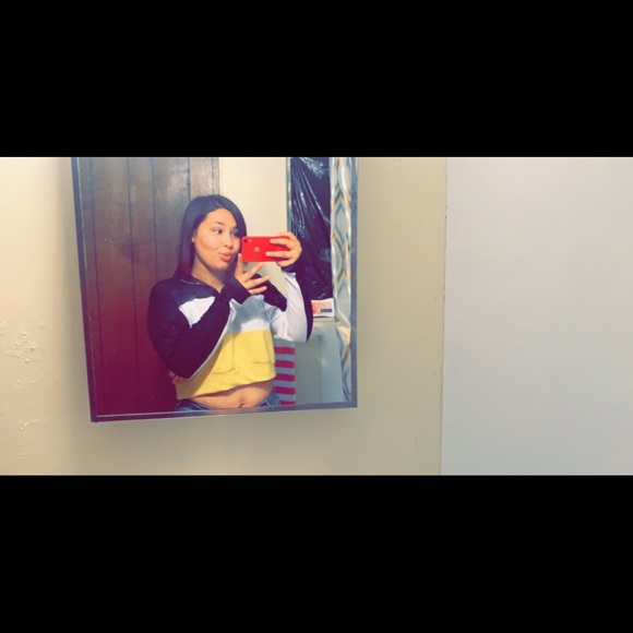 Meet your Posher, Araceli - Picture 1 of 1